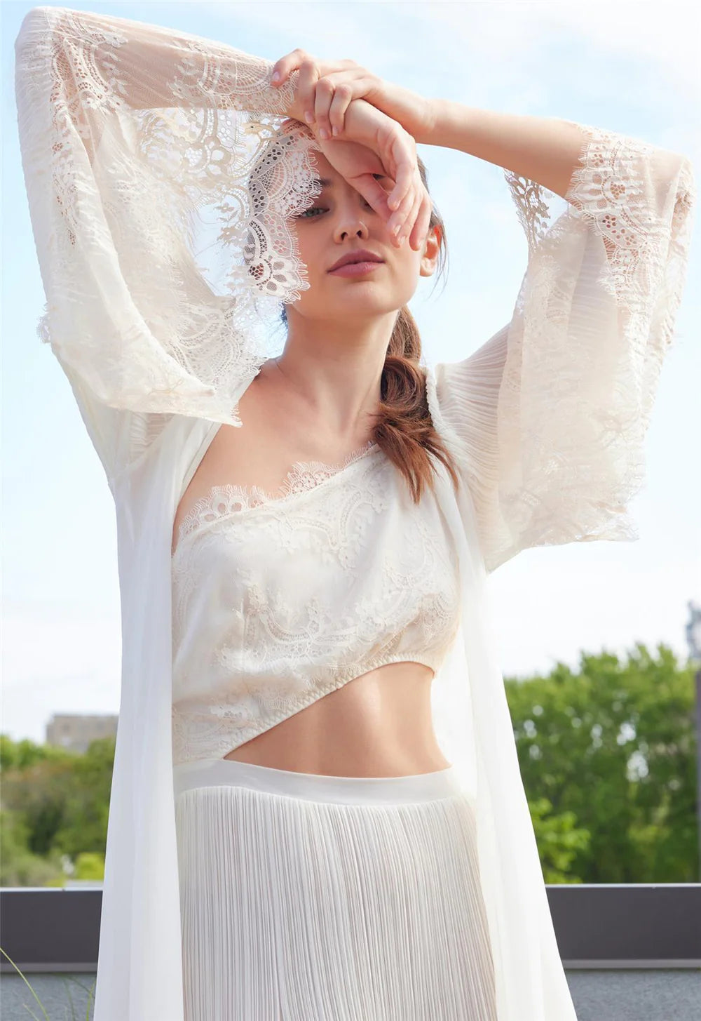 Anniversary chemise and robe
