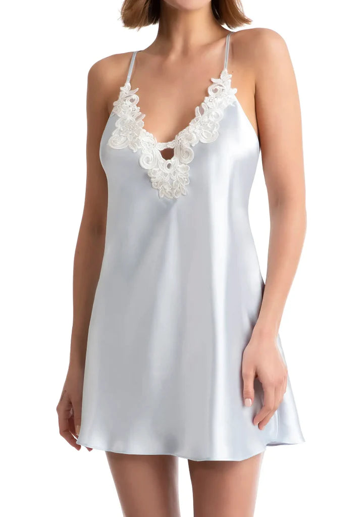 OPHELIA Chemise and robe in Silver Blue